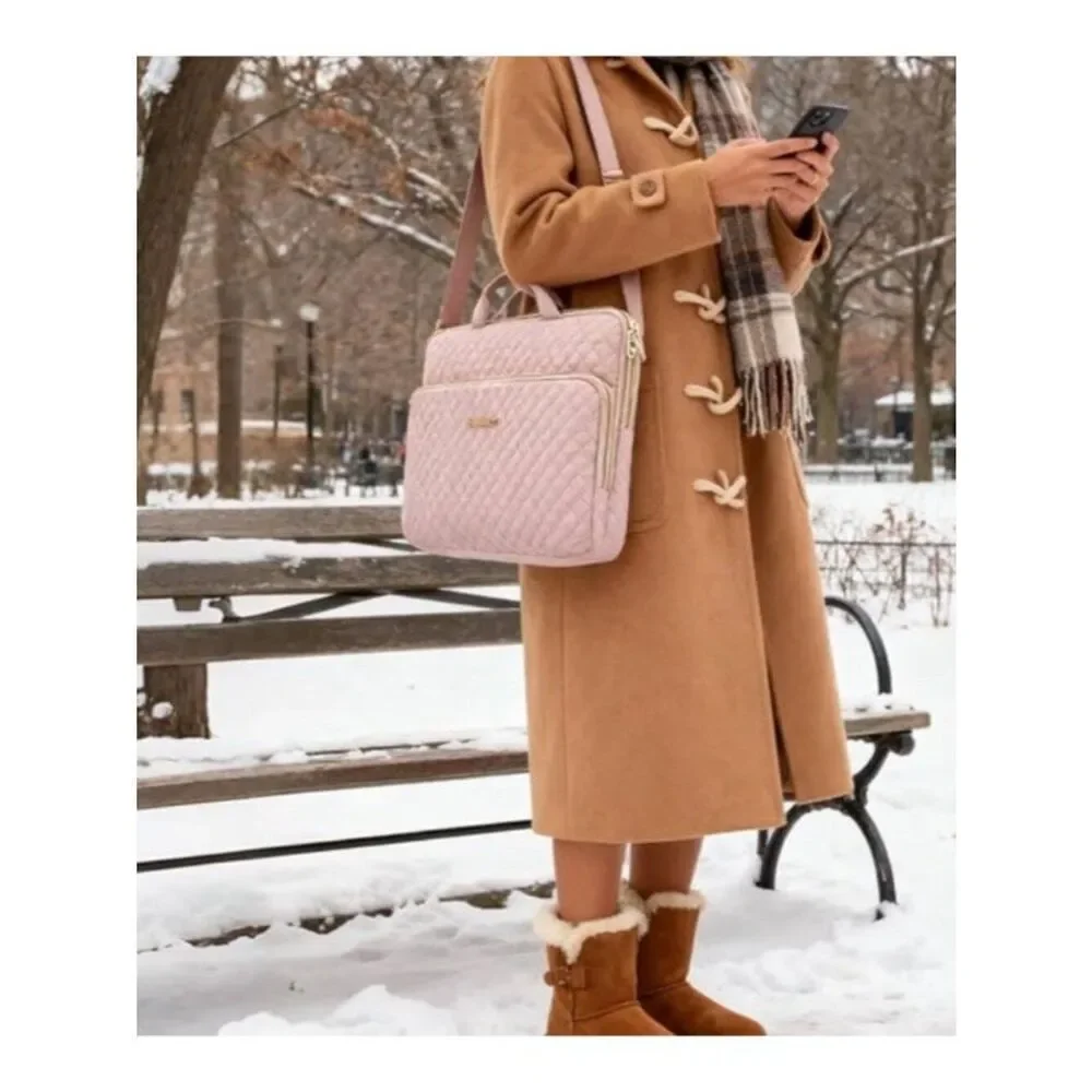 BAGSMART 15.6 Inch Laptop Case Sleeve Pale Pink Shoulder Strap Quilted Bag NWT
